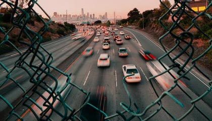 里尔失误频频，遭遇连败颓势难挽